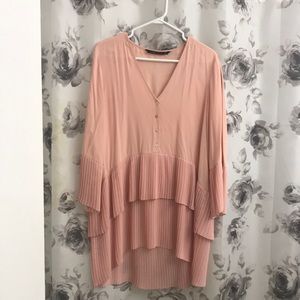 Layered top with pleats , high low